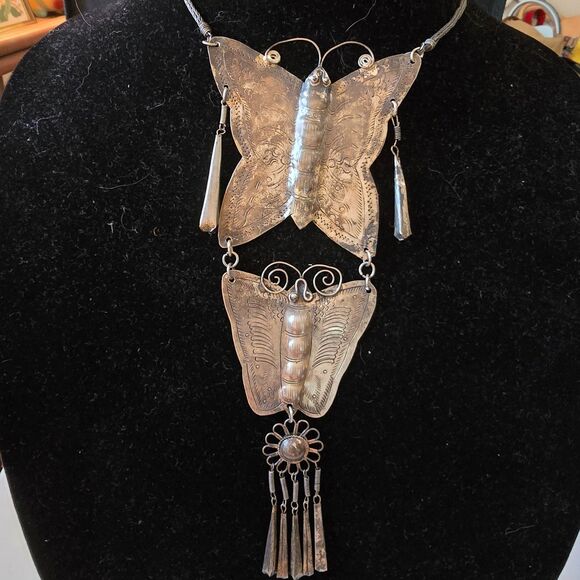Vintage Hmong Maio Silver Necklace - Picture 4 of 7